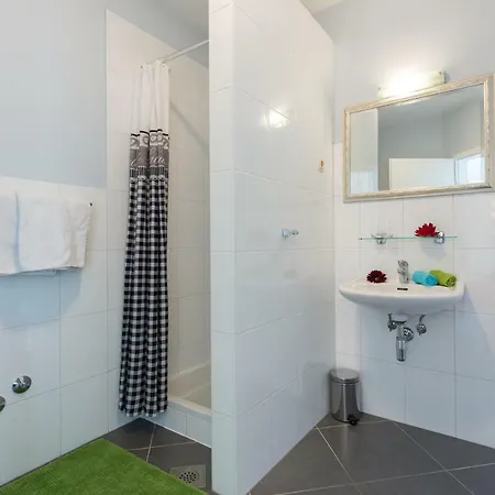 Apartment Kyra Lovran