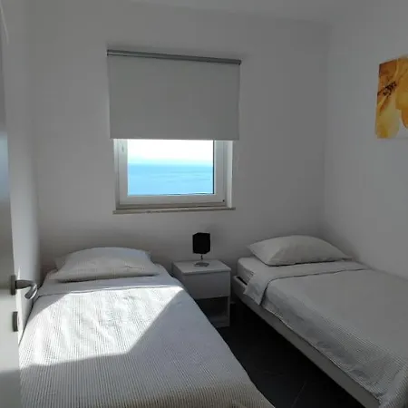 Apartman Kyra *